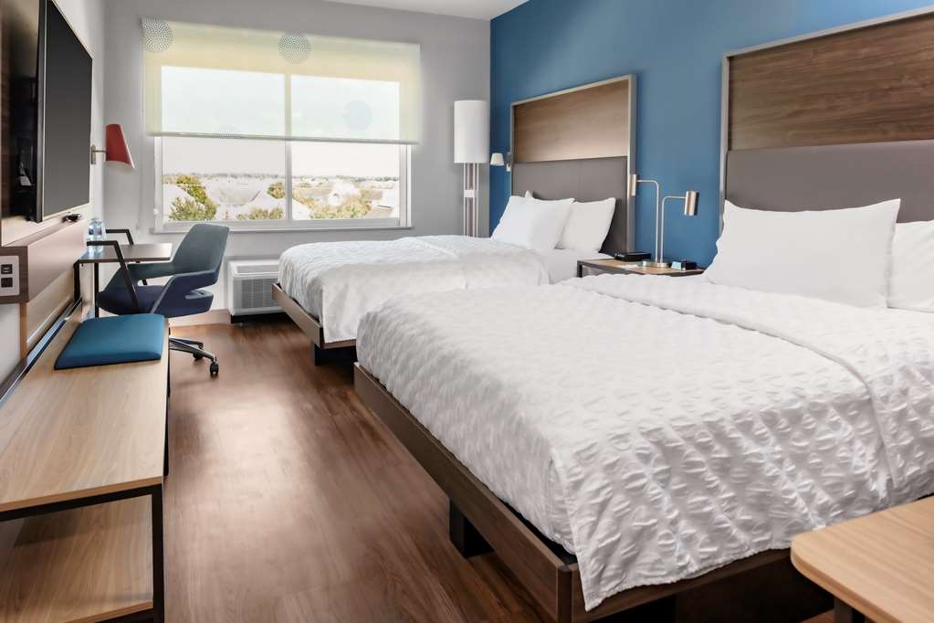 Tru by Hilton Cypress Houston — photo 3