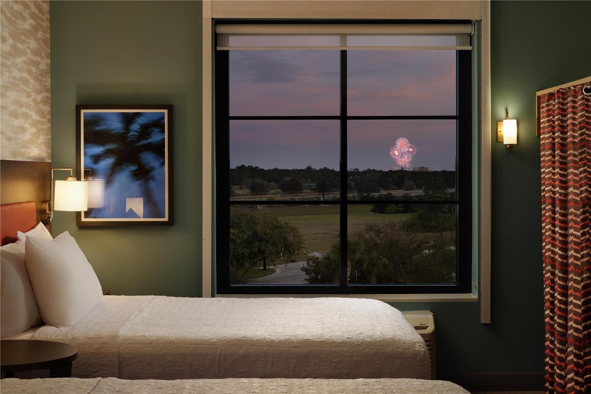 Home2 Suites by Hilton Orlando at FLAMINGO CROSSINGS Town Center — photo 3