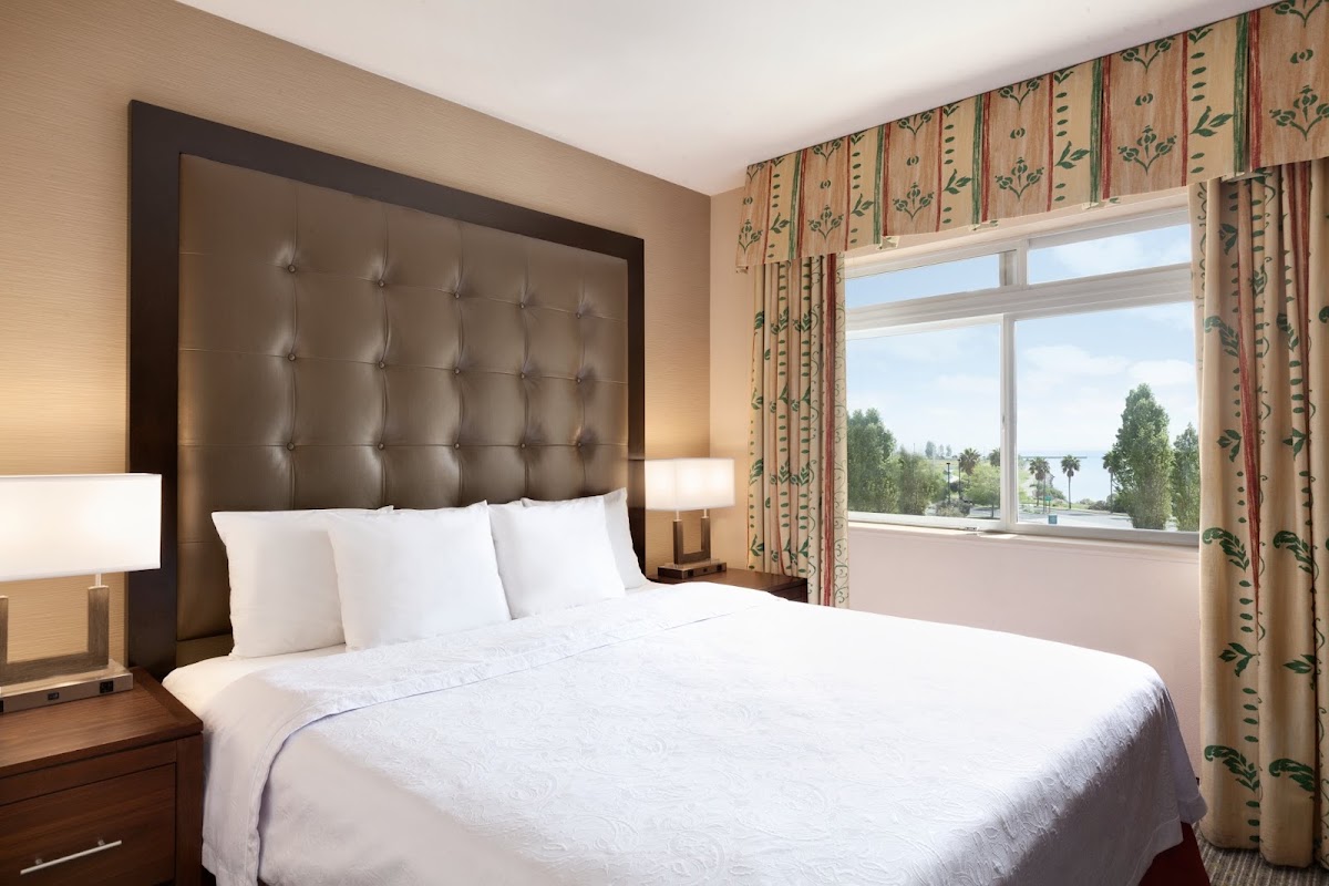 Homewood Suites by Hilton San Francisco Airport-North — photo 3