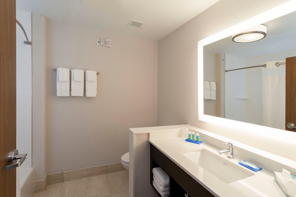 Holiday Inn Express & Suites Houston NW - Cypress Grand Pky by IHG — photo 5
