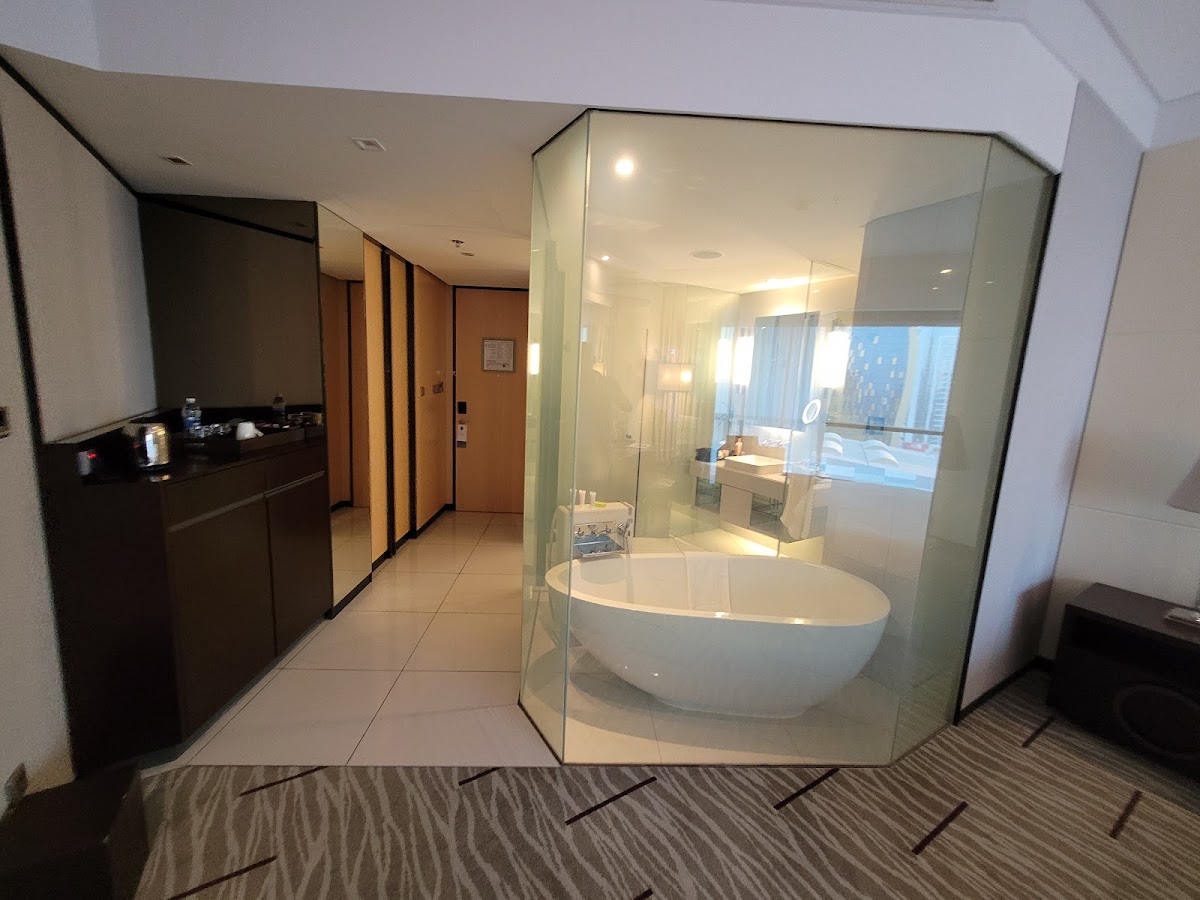 The Westin City Centre Bahrain — photo 5