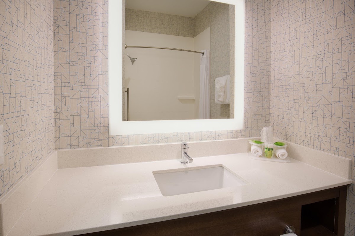 Holiday Inn Express & Suites Pahrump by IHG — photo 5