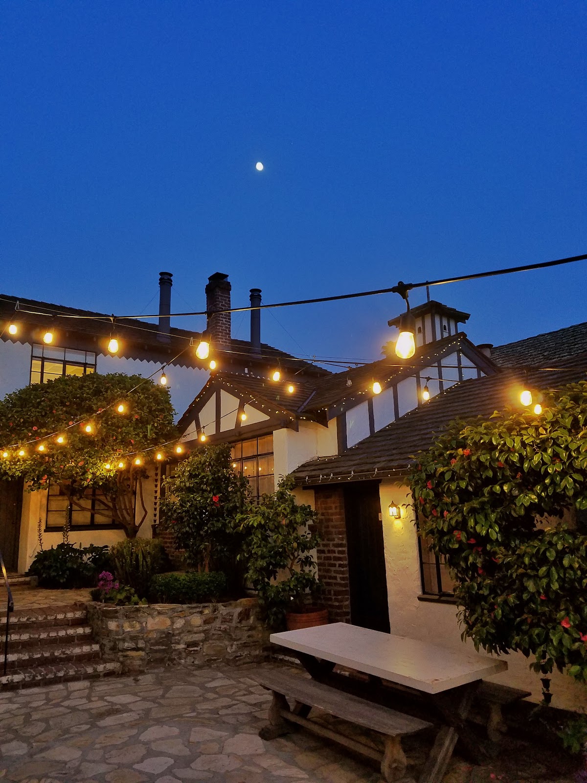 Vagabond's House Inn