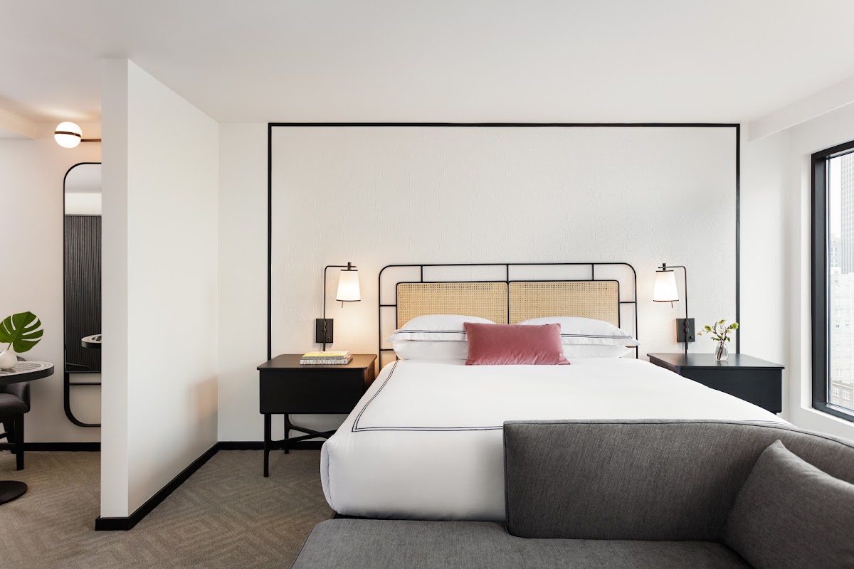 Kimpton Hotel Fontenot — photo 5