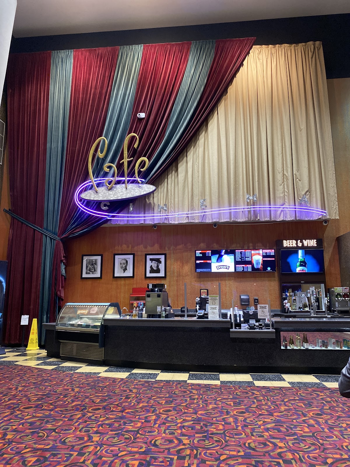 Cinemark Century Orange XD and SCREENX — photo 4