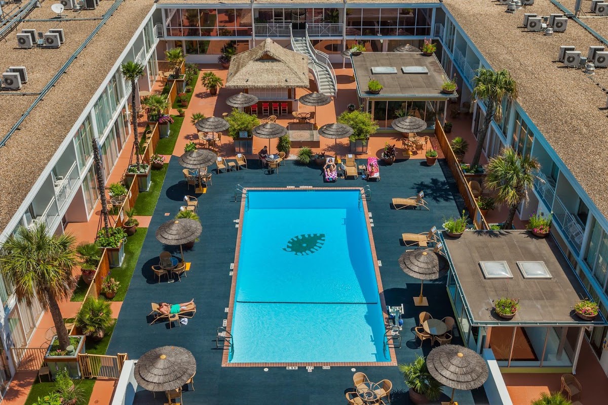 El Tropicano Riverwalk Hotel — photo 4