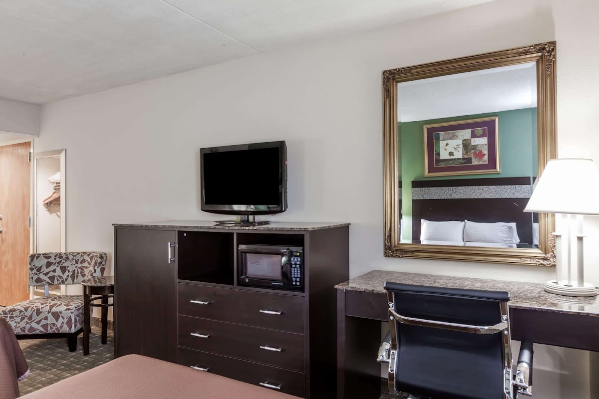 Howard Johnson by Wyndham Newark Airport — photo 5