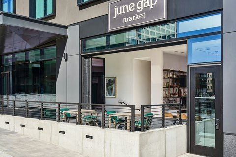 Apiary Hotel Belleview Station Denver