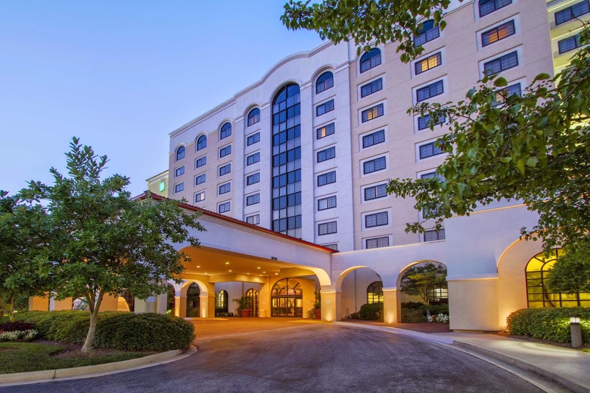 Embassy Suites by Hilton Greenville Golf Resort & Conference Center — photo 1