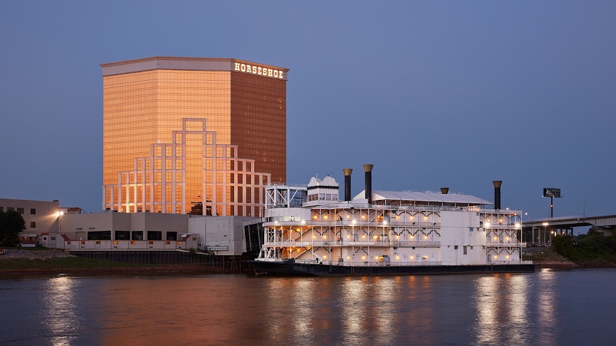 Horseshoe Bossier City - A Caesars Rewards Destination — photo 1