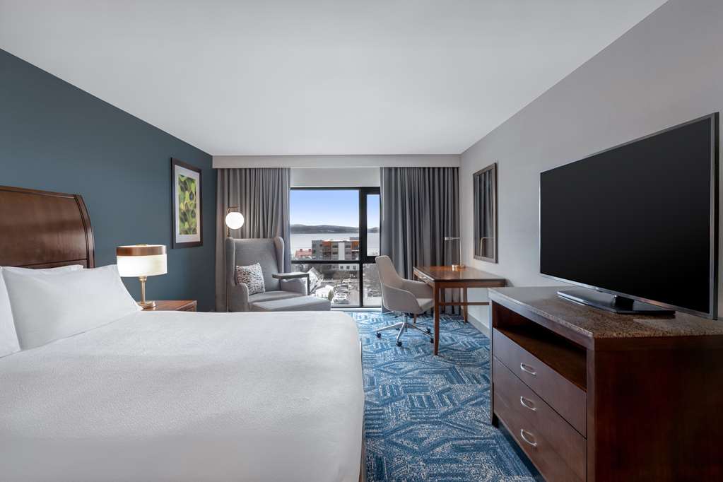 Hilton Garden Inn Burlington Downtown — photo 3