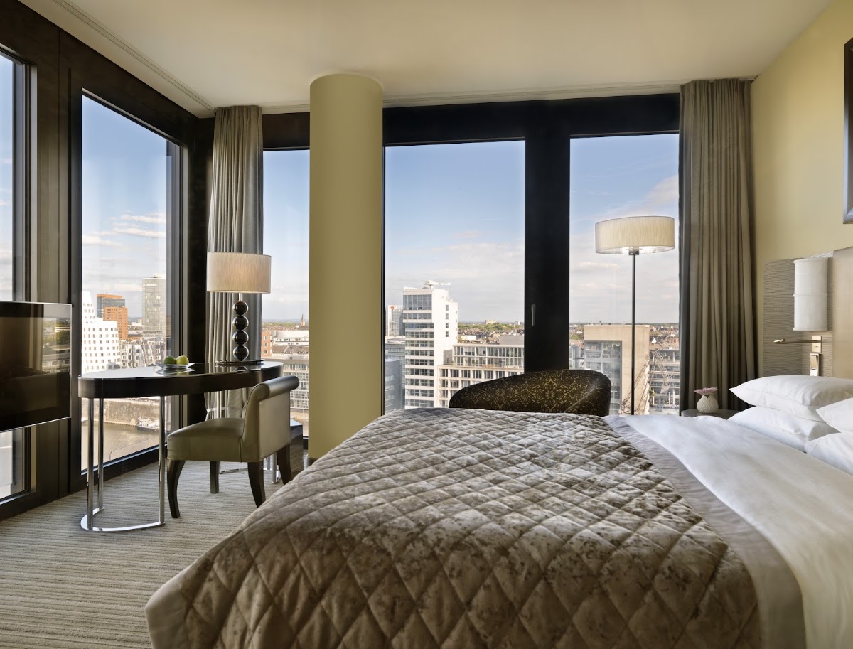 Hyatt Regency Dusseldorf — photo 3