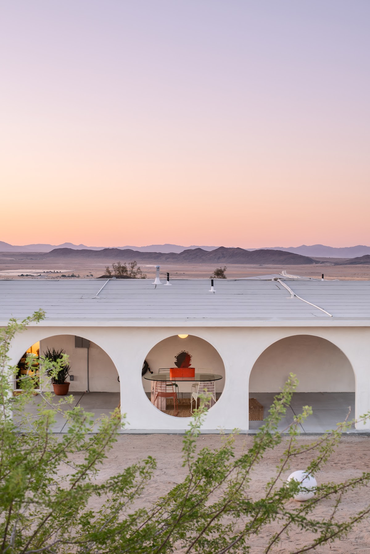 The Meltdown - Airbnb & Lodging in Joshua Tree, CA