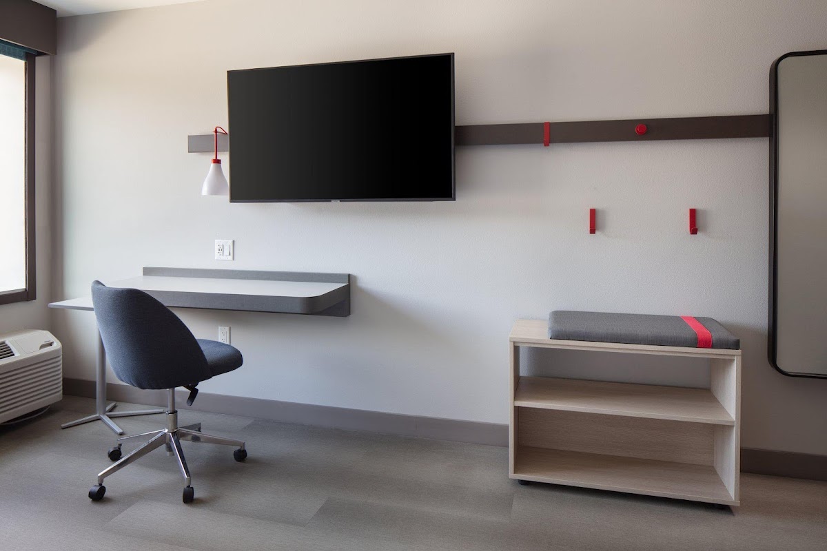 avid hotel Madison - Monona by IHG — photo 5