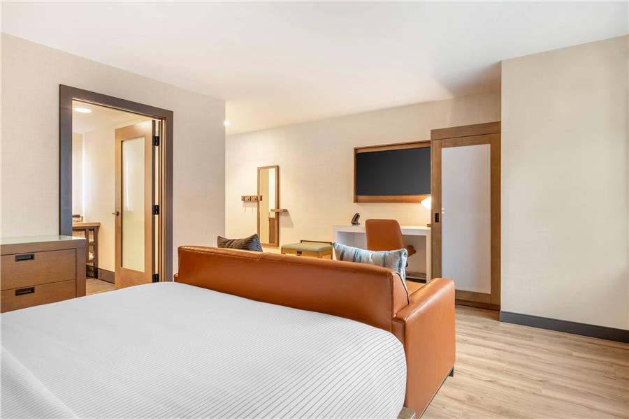 Cambria Hotel Denver Downtown RiNo — photo 3