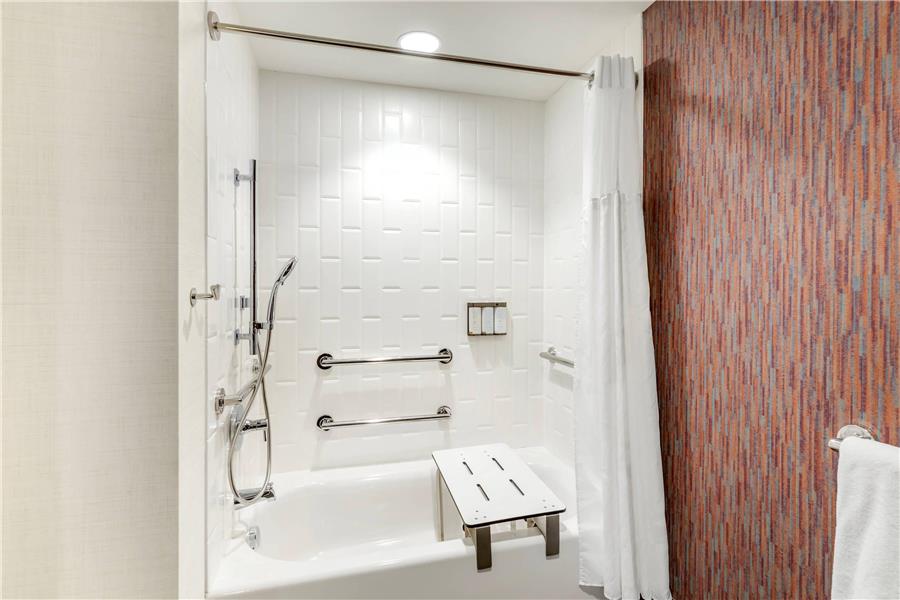Cambria Hotel Denver Downtown RiNo — photo 5