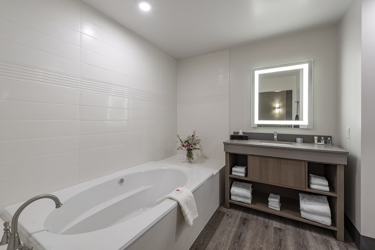 Comfort Suites Colorado Springs East - Medical Center Area — photo 5