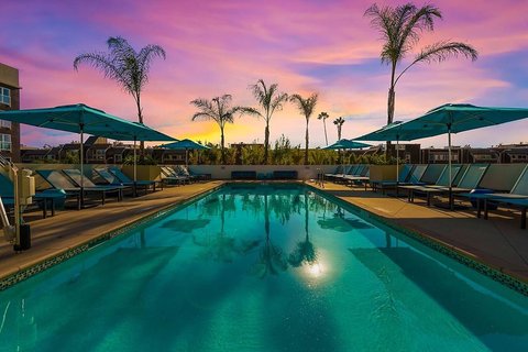 Courtyard by Marriott Marina del Rey — photo 4