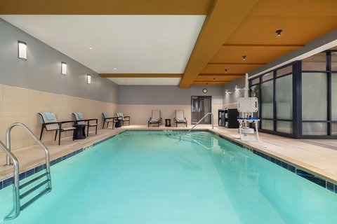 Courtyard by Marriott Portland Downtown/Waterfront — photo 4