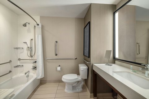Courtyard by Marriott Portland Downtown/Waterfront — photo 5