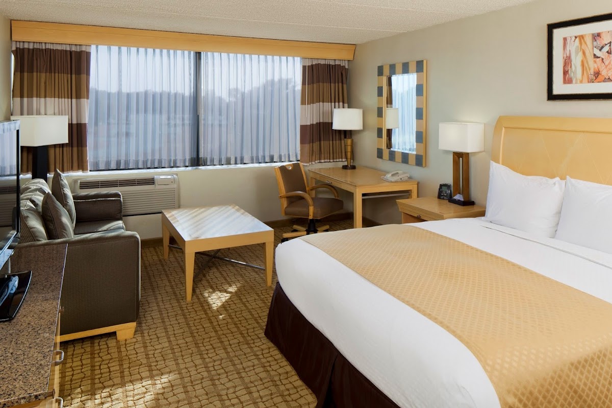 DoubleTree by Hilton Hotel Rochester — photo 3