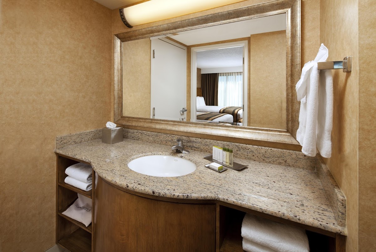 DoubleTree Suites by Hilton Hotel Anaheim Resort - Convention Center — photo 5
