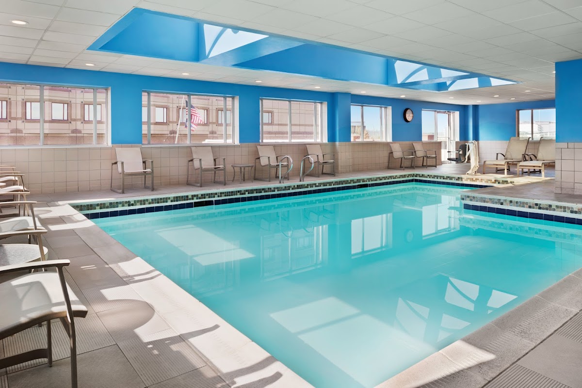 Embassy Suites by Hilton Cincinnati RiverCenter — photo 4