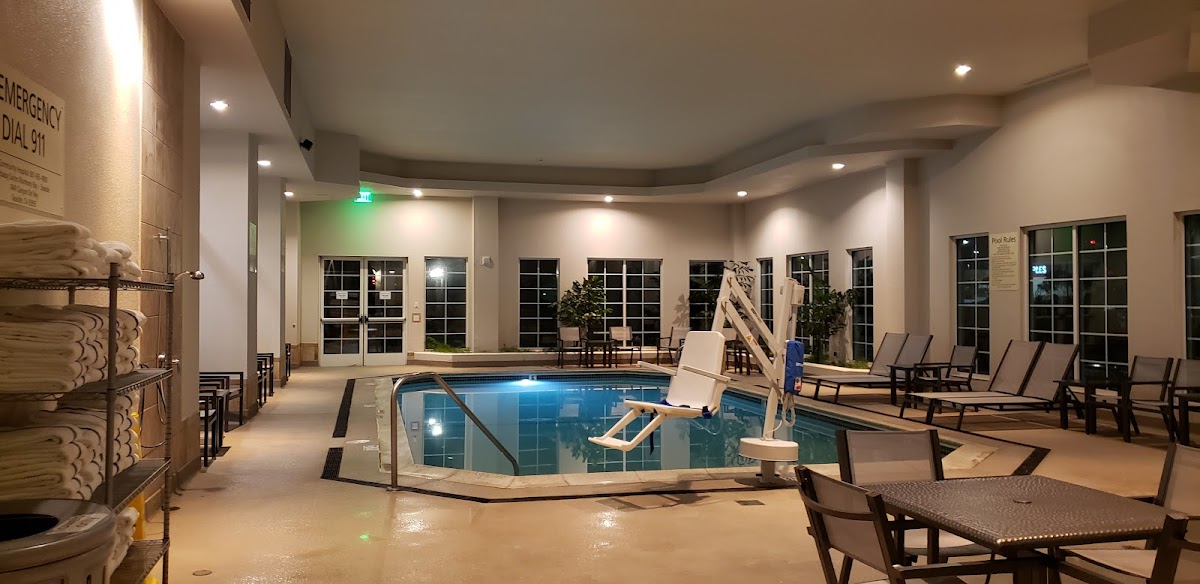 Embassy Suites by Hilton Monterey Bay Seaside — photo 4