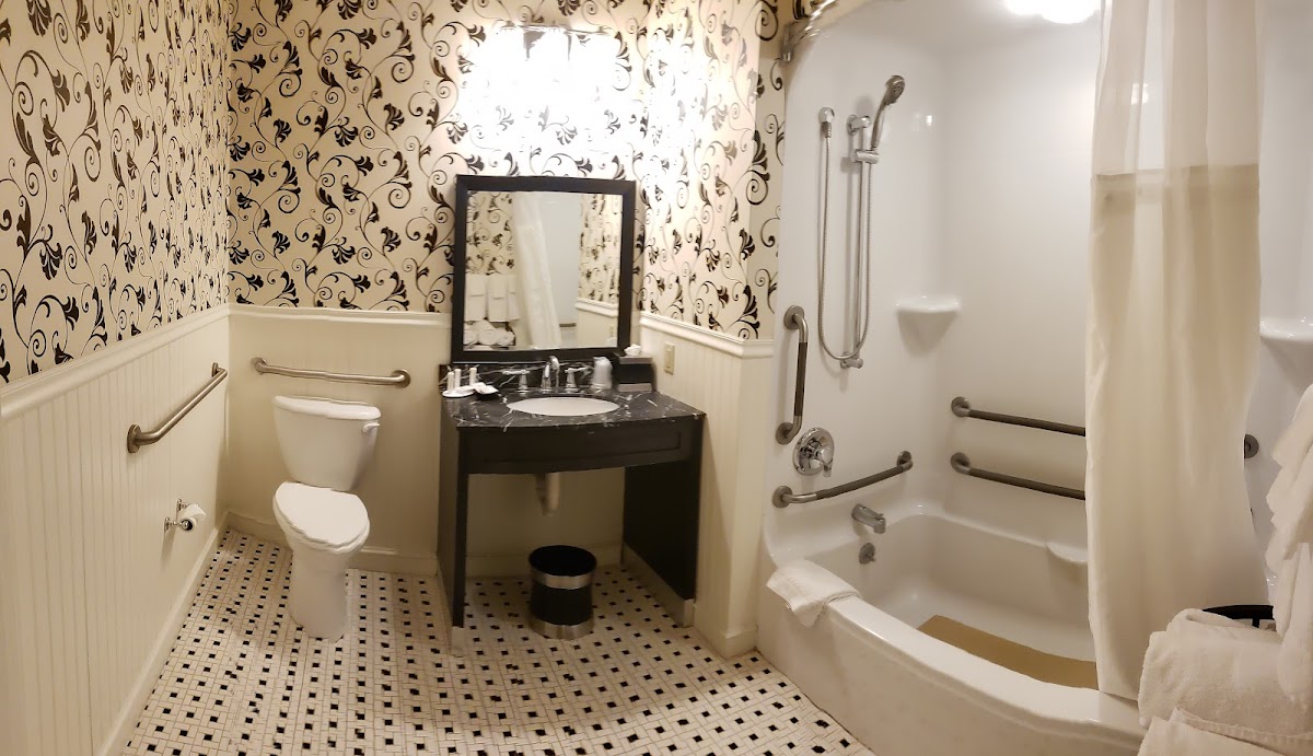 Fairfield by Marriott Inn & Suites Keene Downtown — photo 4