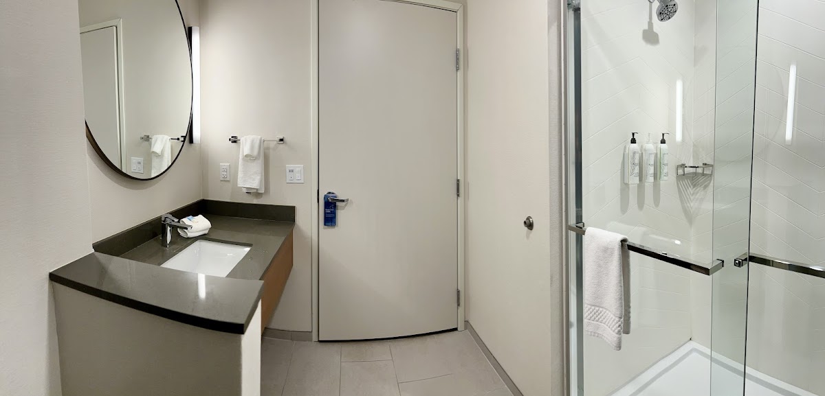 Fairfield by Marriott Inn & Suites San Francisco Airport Oyster Point Area — photo 4