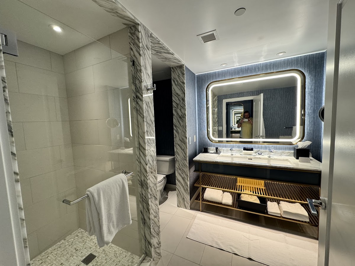 Fontainebleau Las Vegas — photo 4