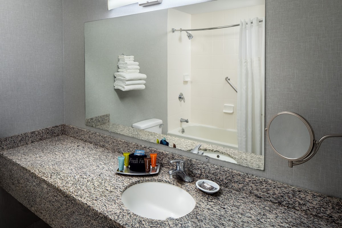 Golden Gables Inn Dazzler Select by Wyndham — photo 5