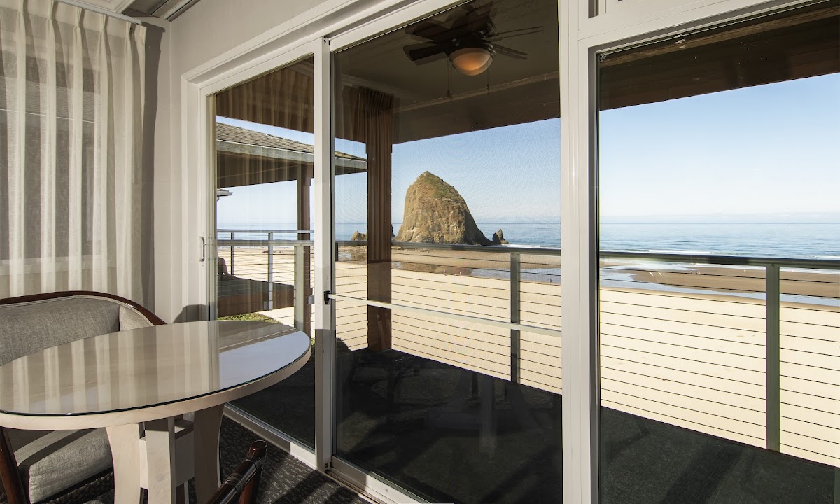 Hallmark Resort & Spa Cannon Beach — photo 1