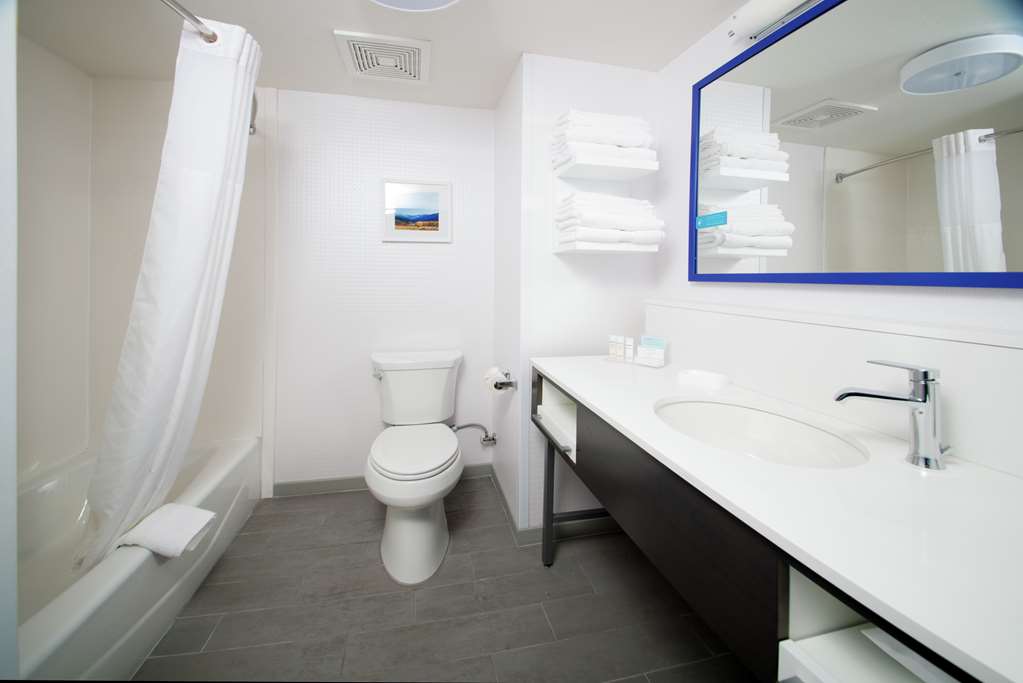 Hampton Inn Arvin Tejon Ranch — photo 5