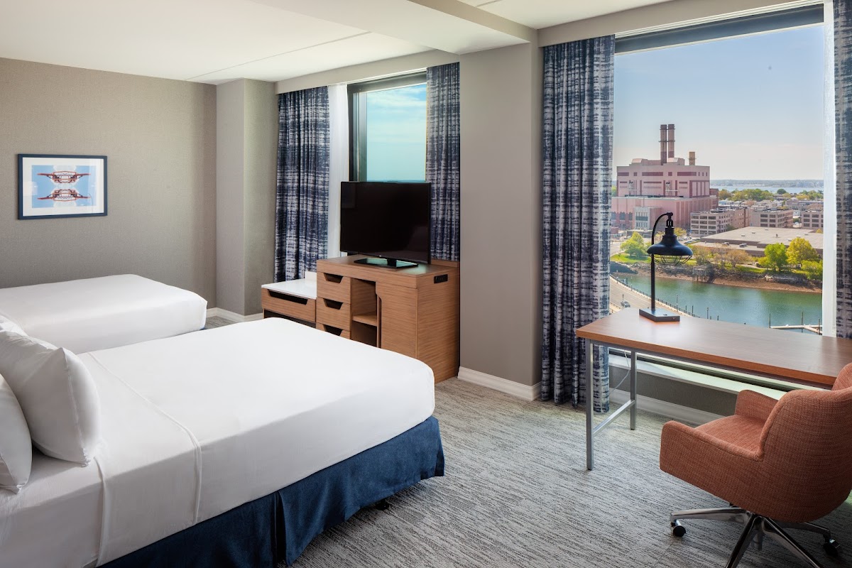 Hampton Inn Boston Seaport District — photo 3
