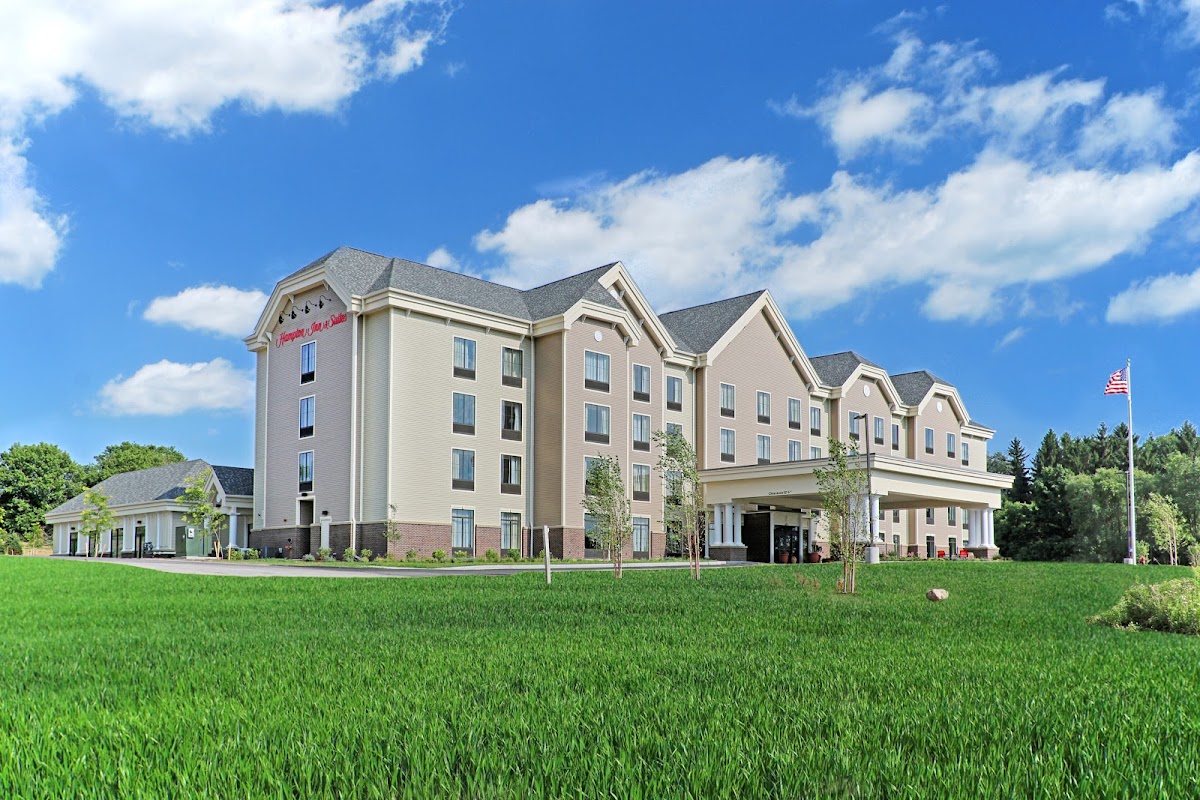 Hampton Inn & Suites Cazenovia — photo 1