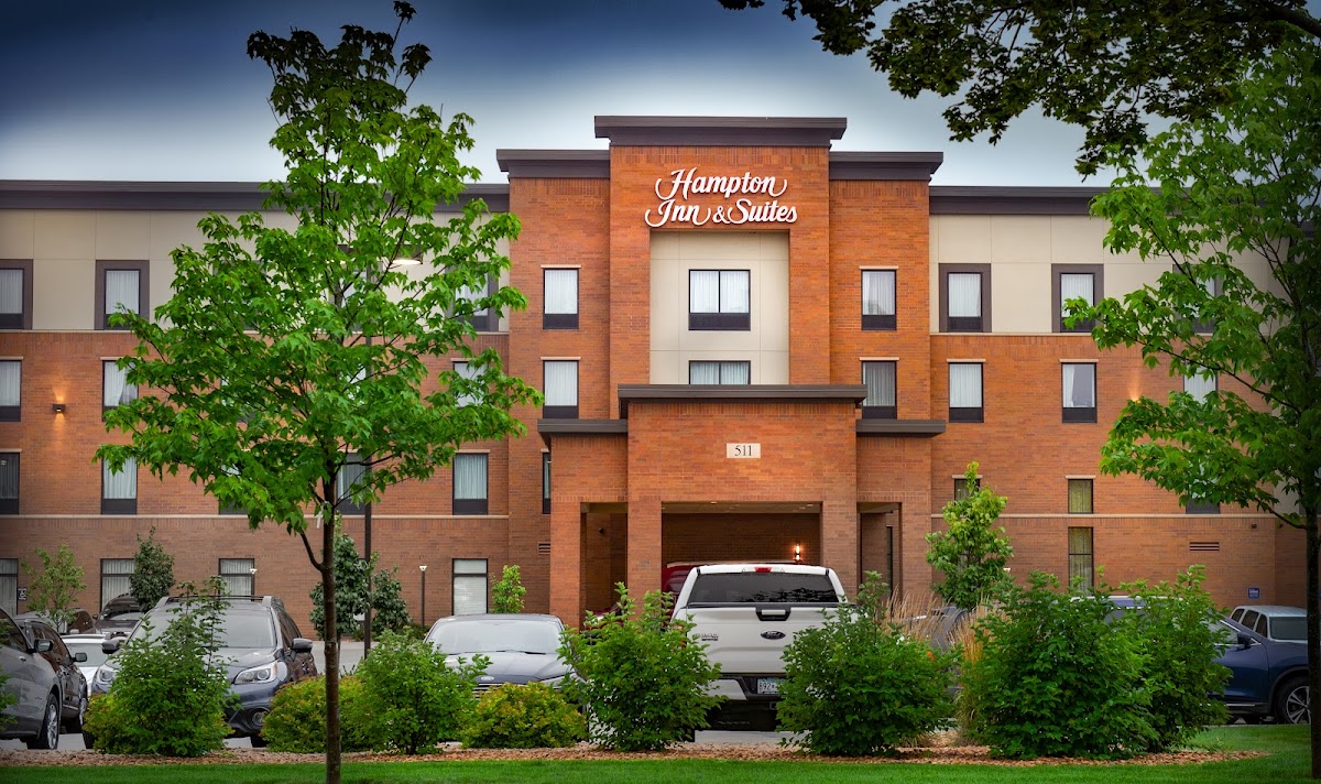 Hampton Inn & Suites La Crosse Downtown — photo 1