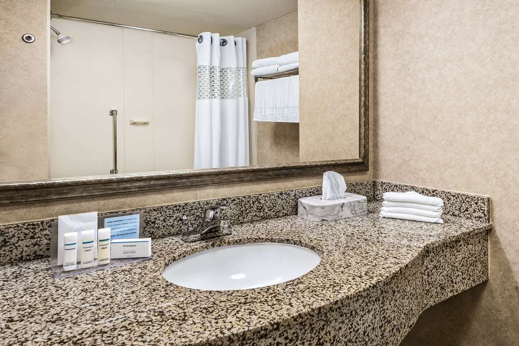 Hampton Inn & Suites San Marcos — photo 5