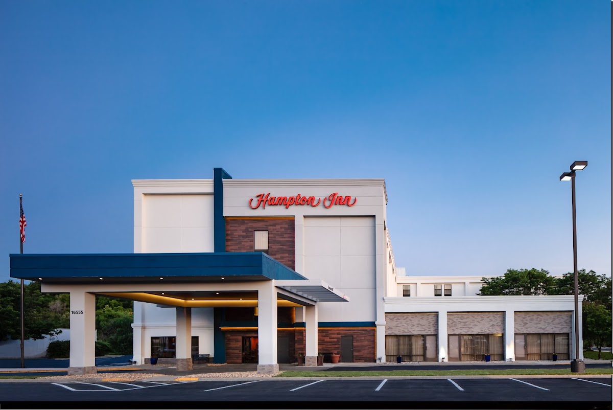 Hampton Inn Kansas City/Shawnee Mission — photo 1