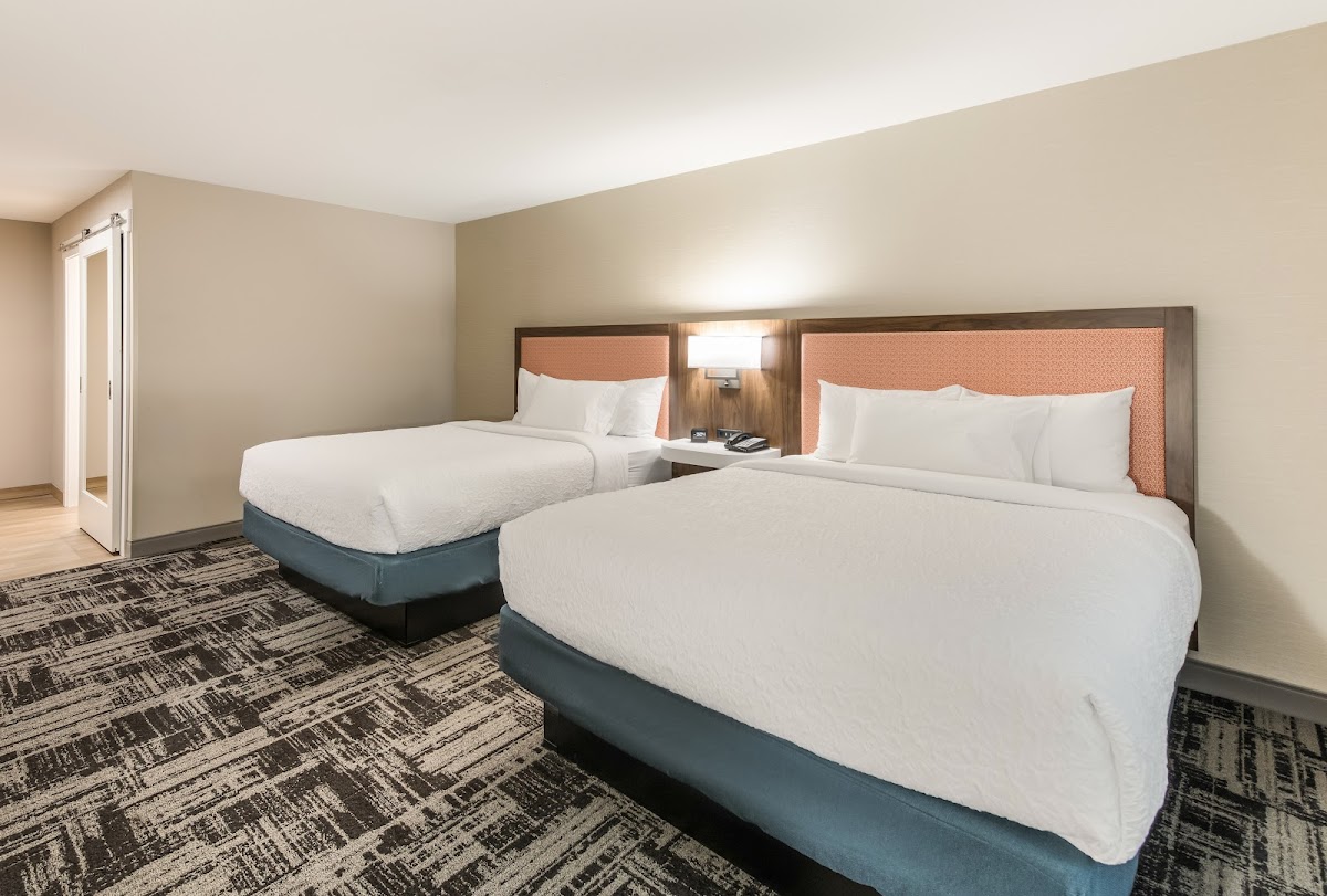 Hampton Inn & Suites Benton Harbor — photo 3
