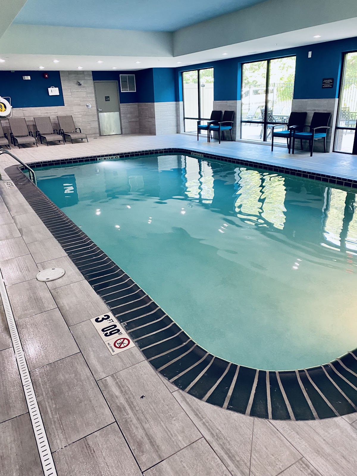 Hampton Inn & Suites Benton Harbor — photo 4