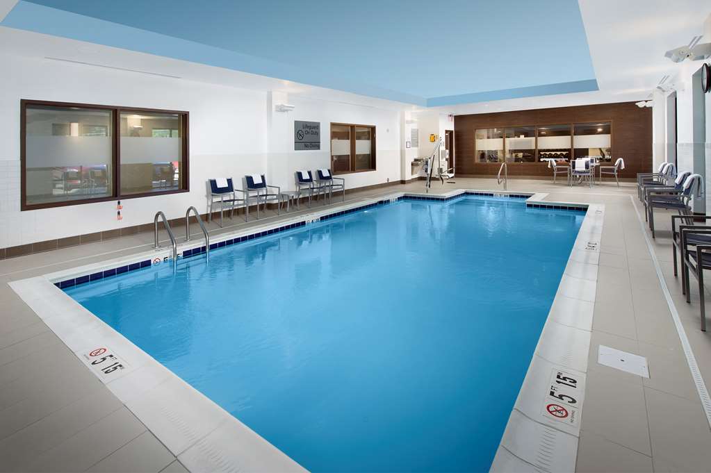 Hampton Inn & Suites Falls Church — photo 4