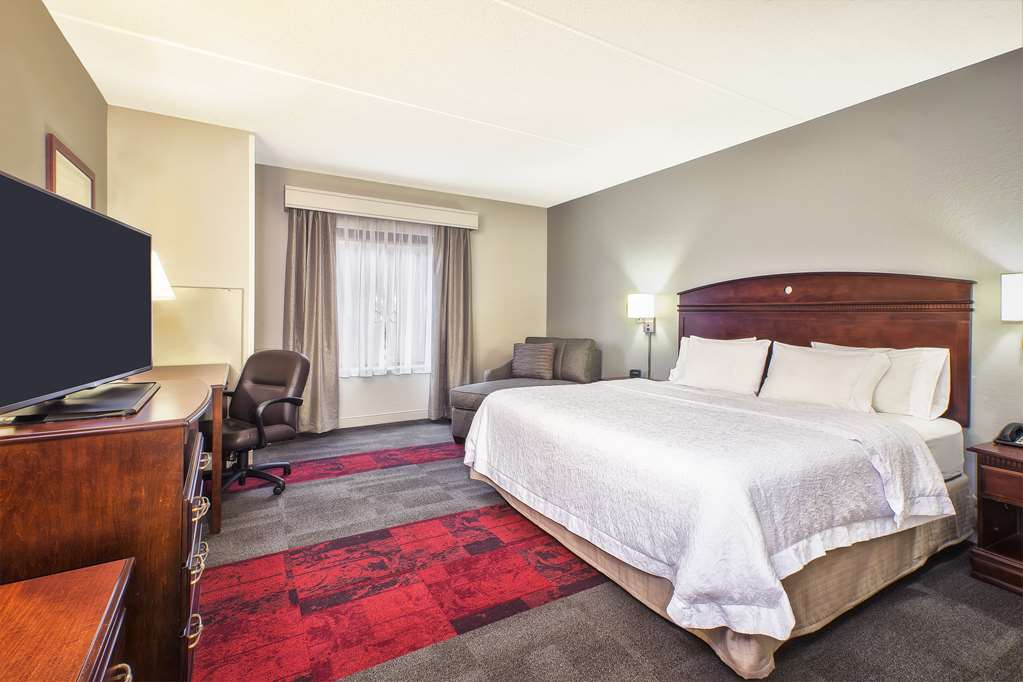 Hampton Inn & Suites Madison-West — photo 3