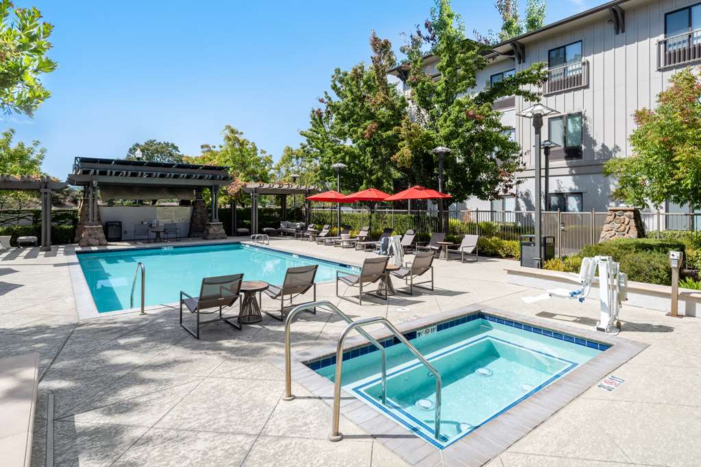 Hampton Inn & Suites Windsor - Sonoma Wine Country — photo 4