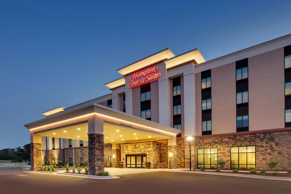 Hampton Inn & Suites Southport