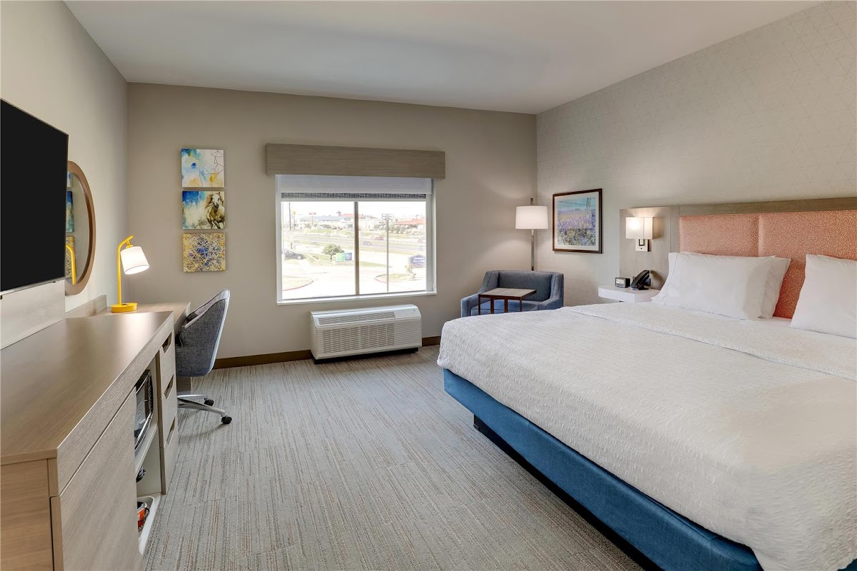 Hampton Inn & Suites Weatherford — photo 3