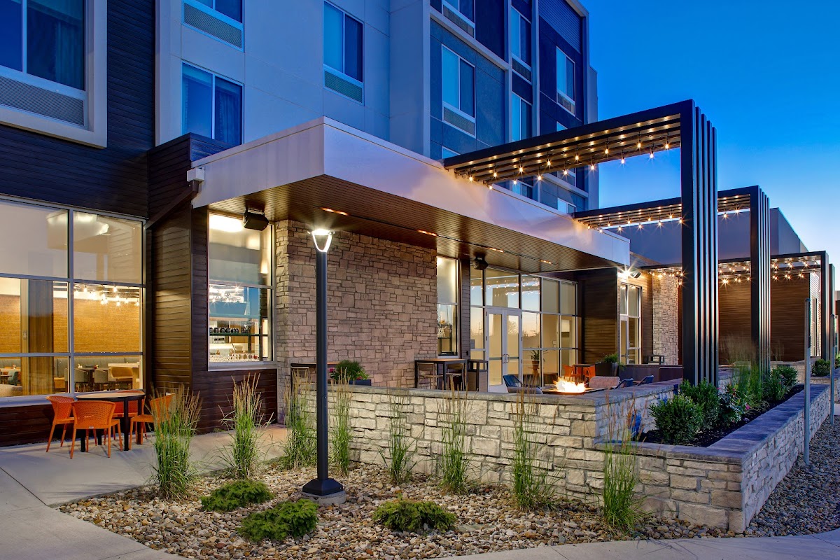 Hilton Garden Inn Cedar Rapids — photo 1