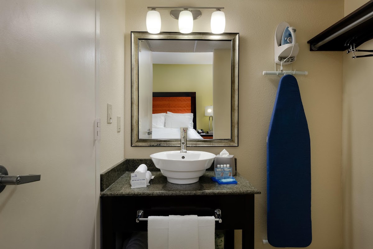 Holiday Inn Express & Suites Atlanta Downtown by IHG — photo 4