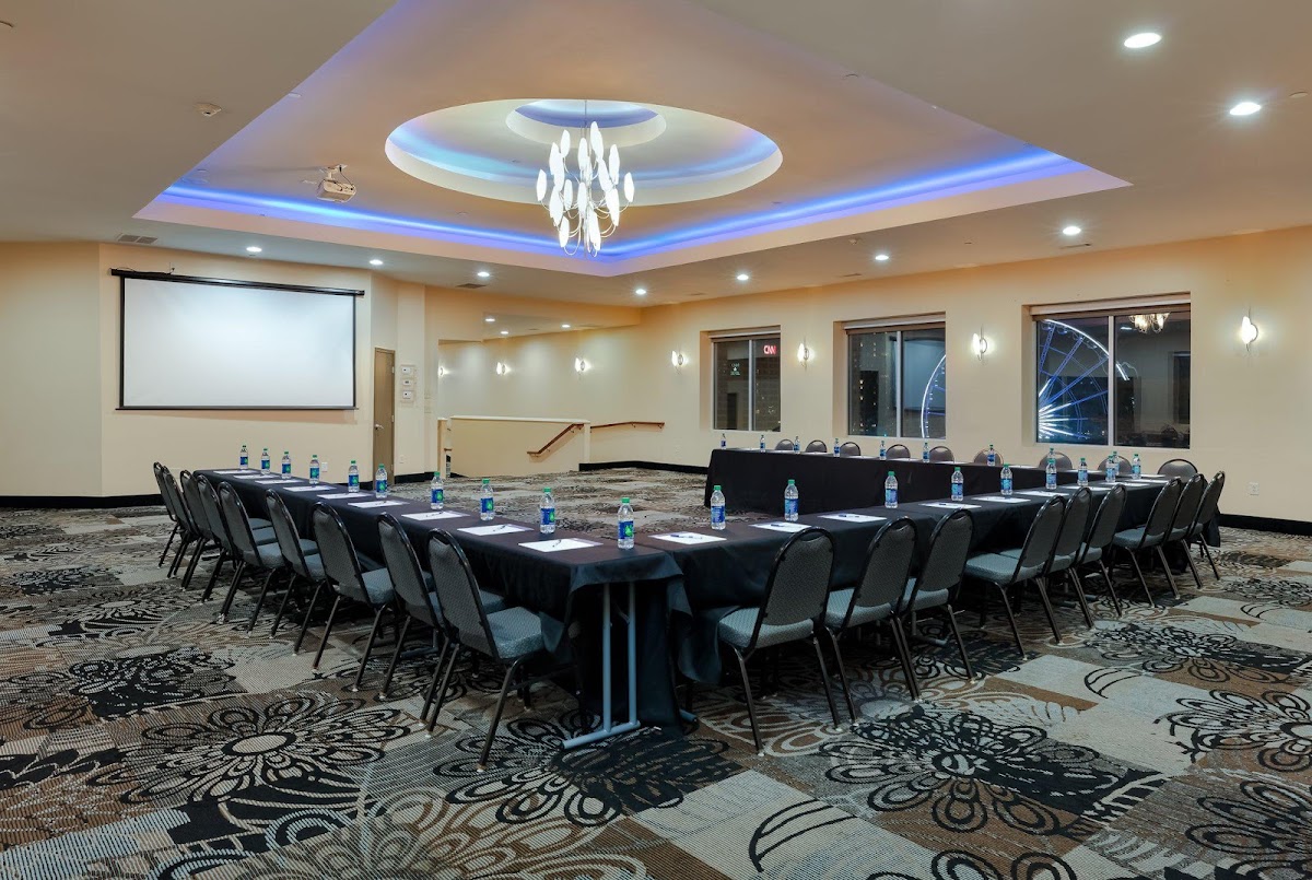 Holiday Inn Express & Suites Atlanta Downtown by IHG — photo 5