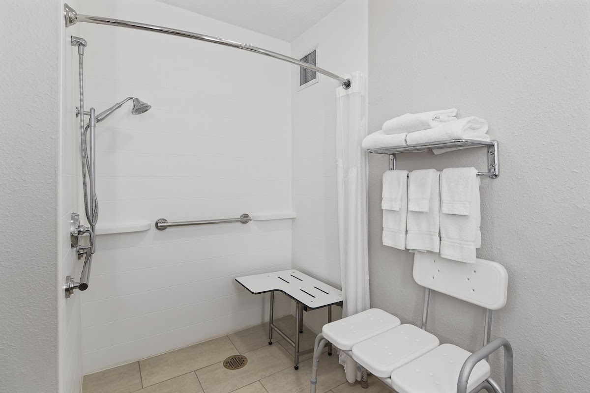 Holiday Inn Express & Suites Byron by IHG — photo 5